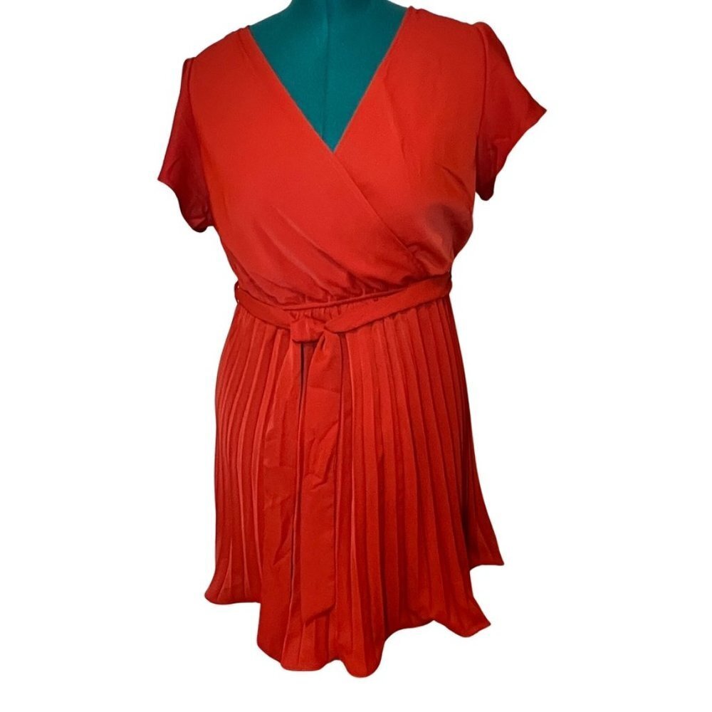 Zesica Pleated Dress Size L